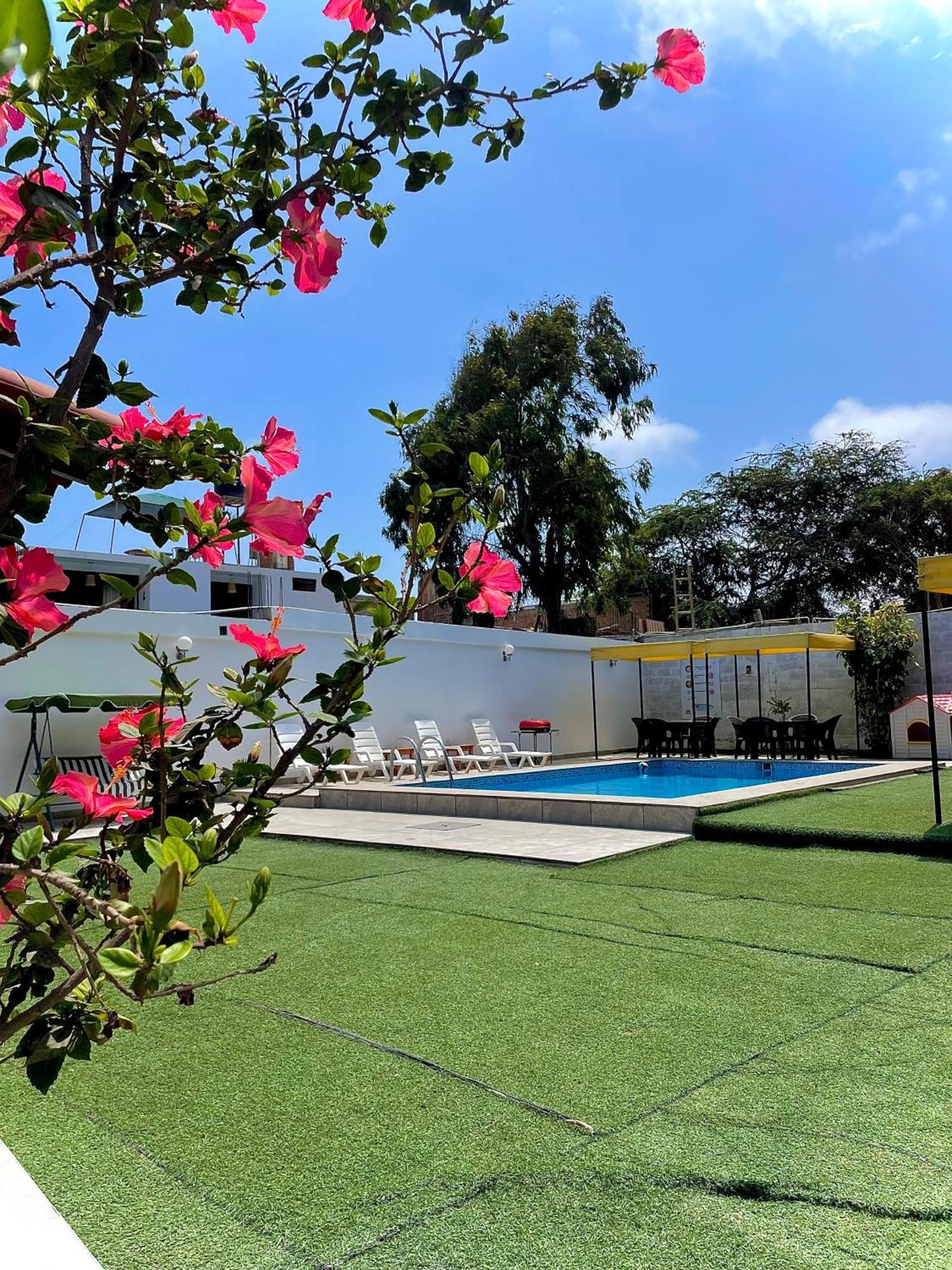 Huanchaco Gardens Hotel Exterior photo